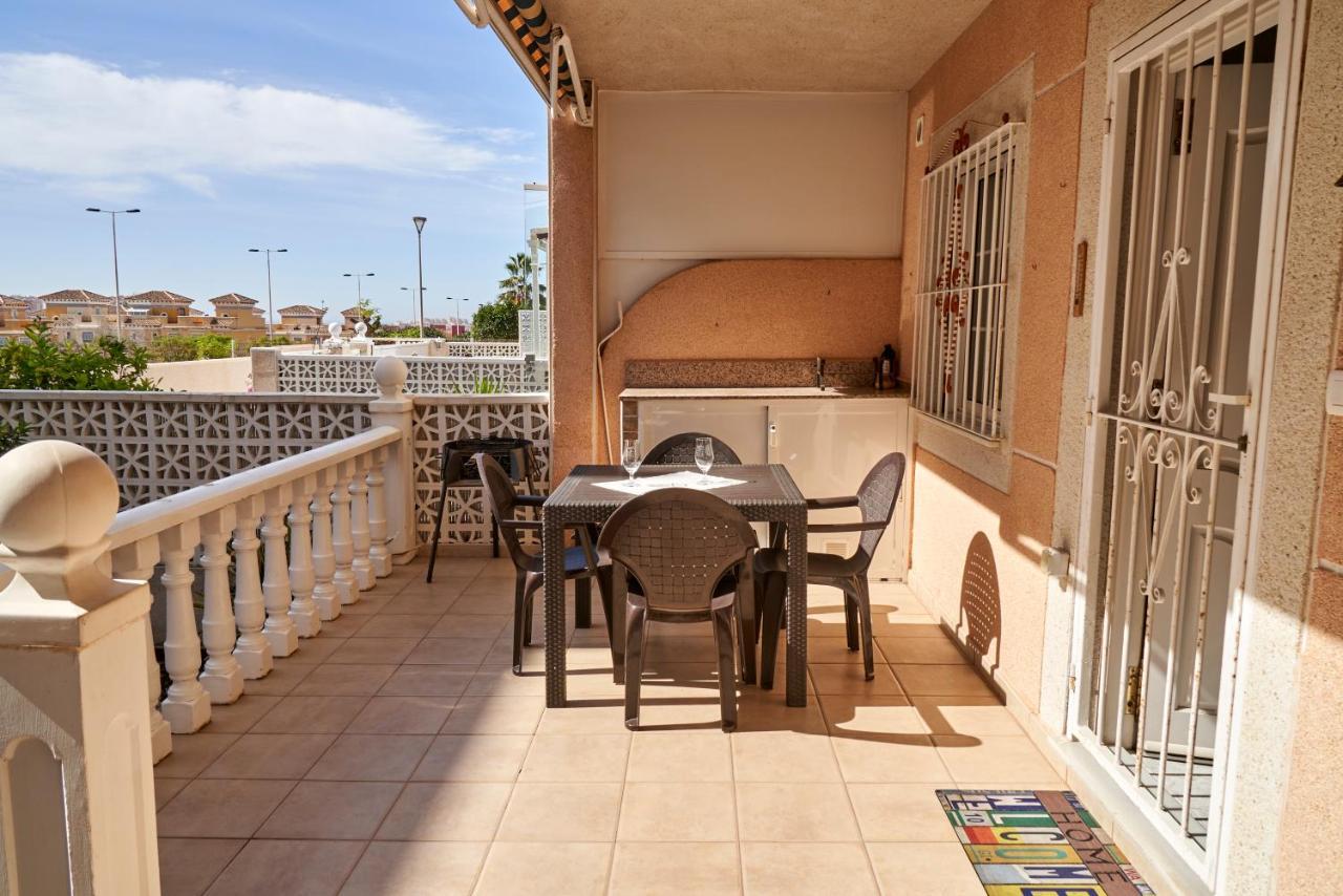 Apartment Altos De La Bahia X Torrevieja Exterior foto