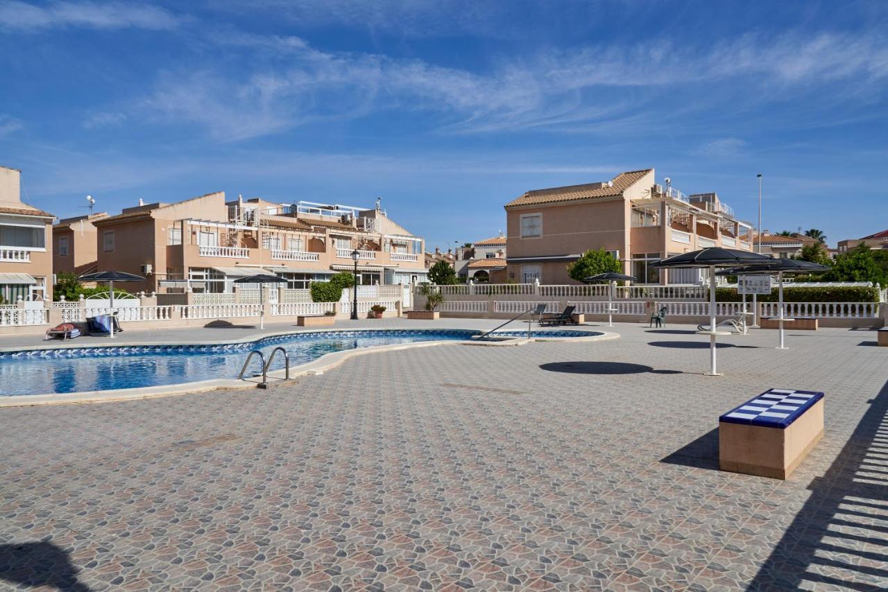 Apartment Altos De La Bahia X Torrevieja Exterior foto